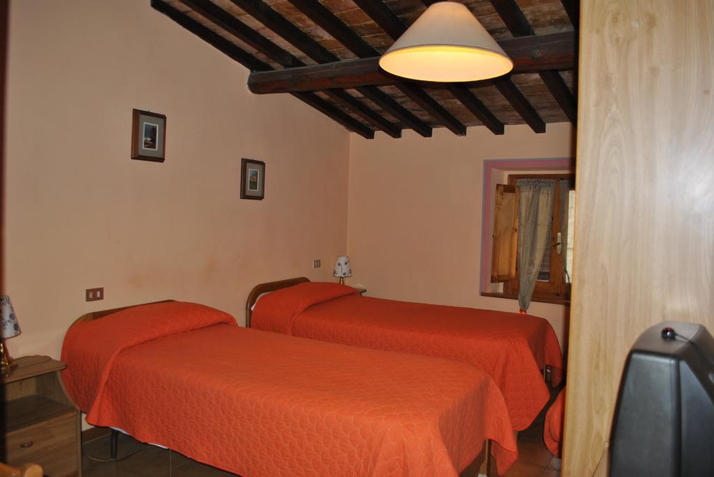 Il Gatto E La Volpe Hotell Gambassi Terme Rom bilde