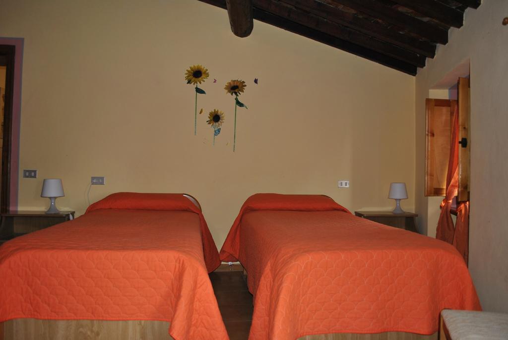 Il Gatto E La Volpe Hotell Gambassi Terme Rom bilde